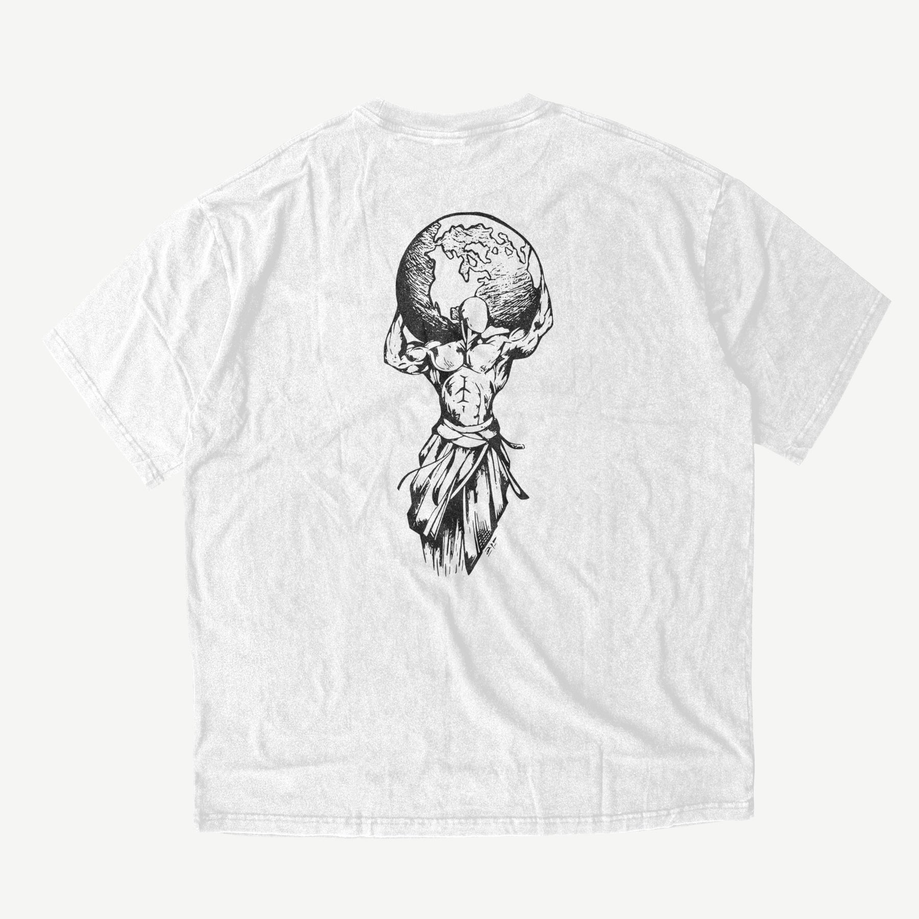 VAWZIFY 'Atlas Bürde' Mini Oversized Shirt in Vintage Weiss – Klassisches Atlas-Motiv, die Welt tragend, als grafisches Detail auf dem Rücken.